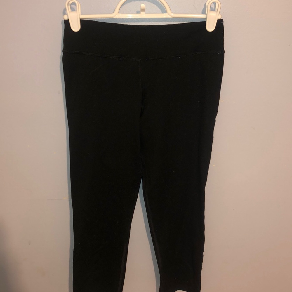 Black Athletic Capris